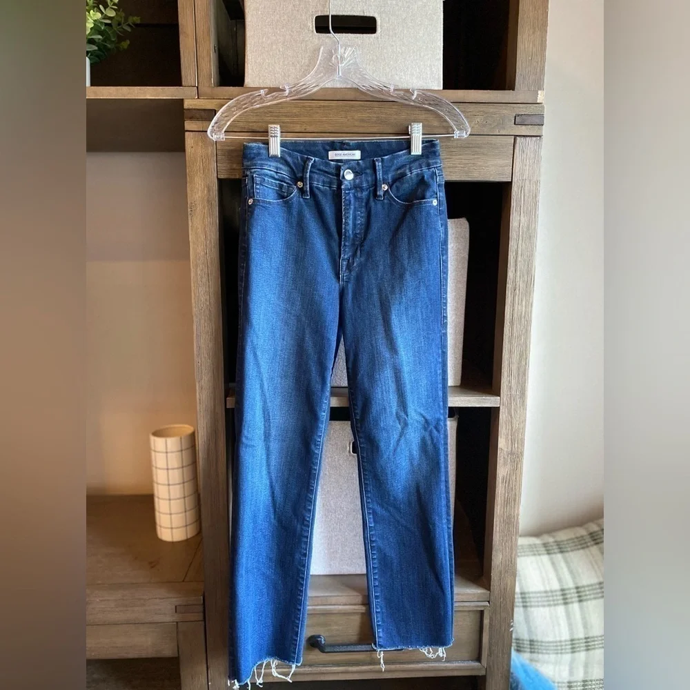 GOOD AMERICAN Good Classic Raw Hem Jeans Straight High Rise Size 27